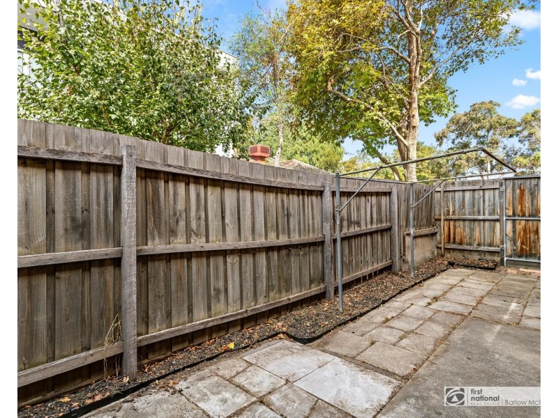 3/83 Railway Street North, Altona VIC 3018