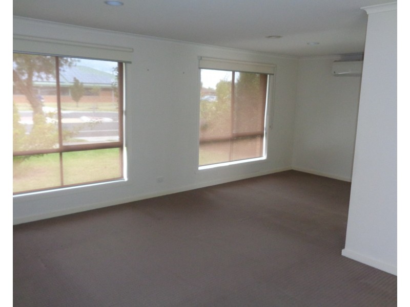 1/347 Queen Street, Altona Meadows VIC 3028