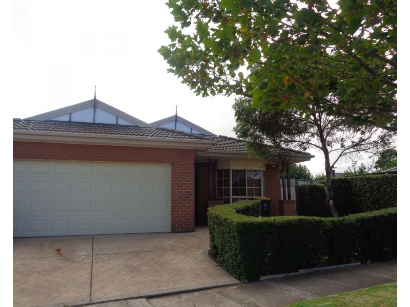6 Waratah Drive, Altona Meadows VIC 3028