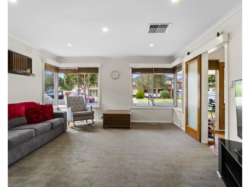 65 Simmons Drive, Seaholme VIC 3018