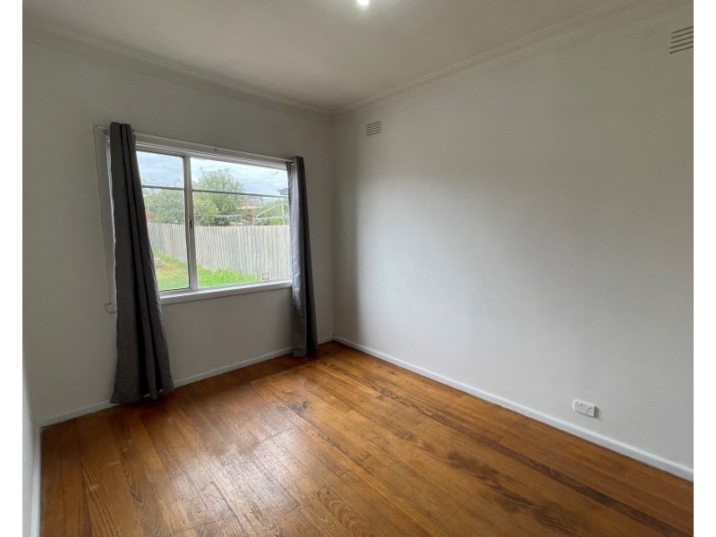 82 Fourth Avenue, Altona North VIC 3025