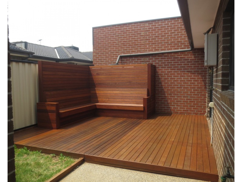 2/51 Stenhouse Avenue, Brooklyn VIC 3012
