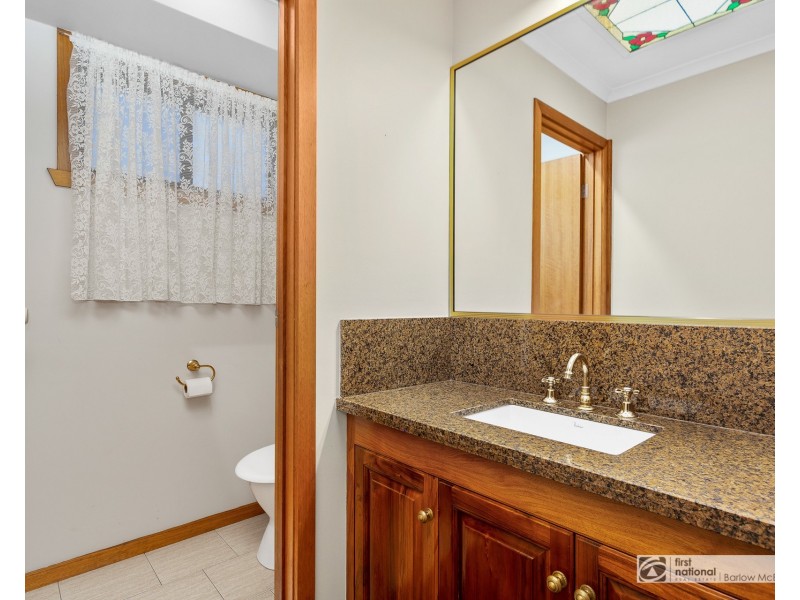 3 Kowhai Close, Altona Meadows VIC 3028