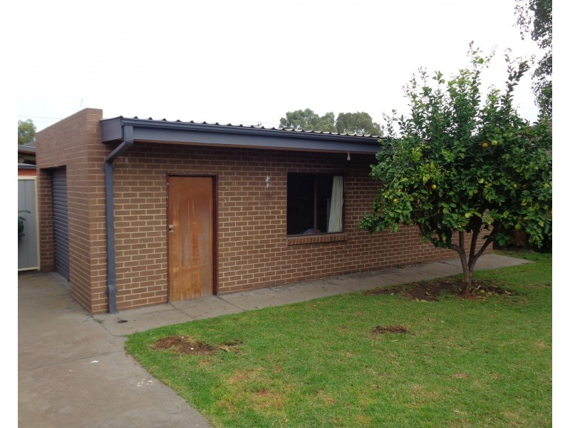 86 Hook Street, Altona Meadows VIC 3028