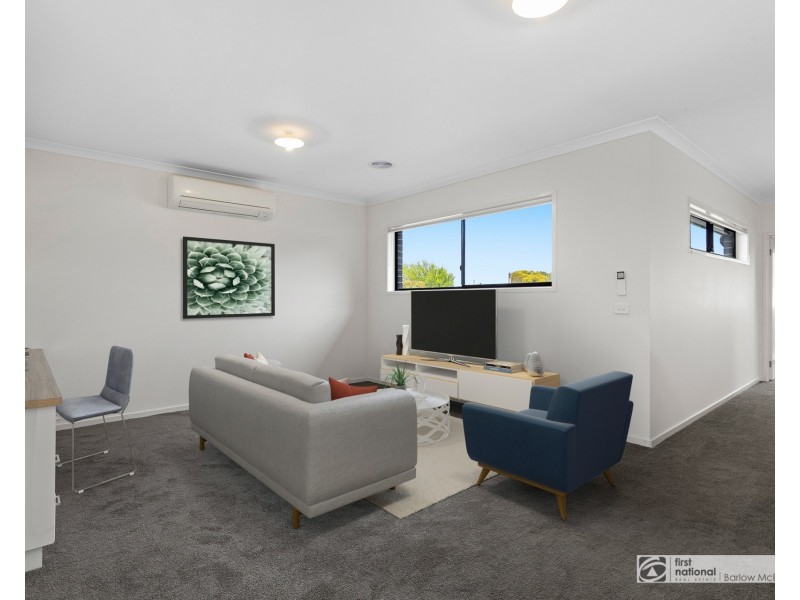 16 Seagull Avenue, Altona VIC 3018