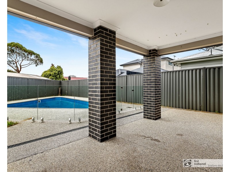 16 Seagull Avenue, Altona VIC 3018