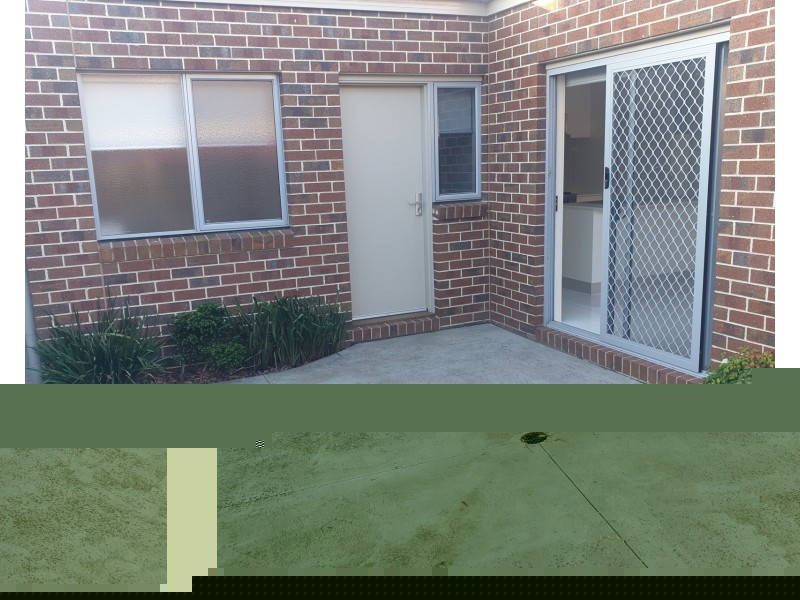 3/4 MacNeil Drive, Altona Meadows VIC 3028