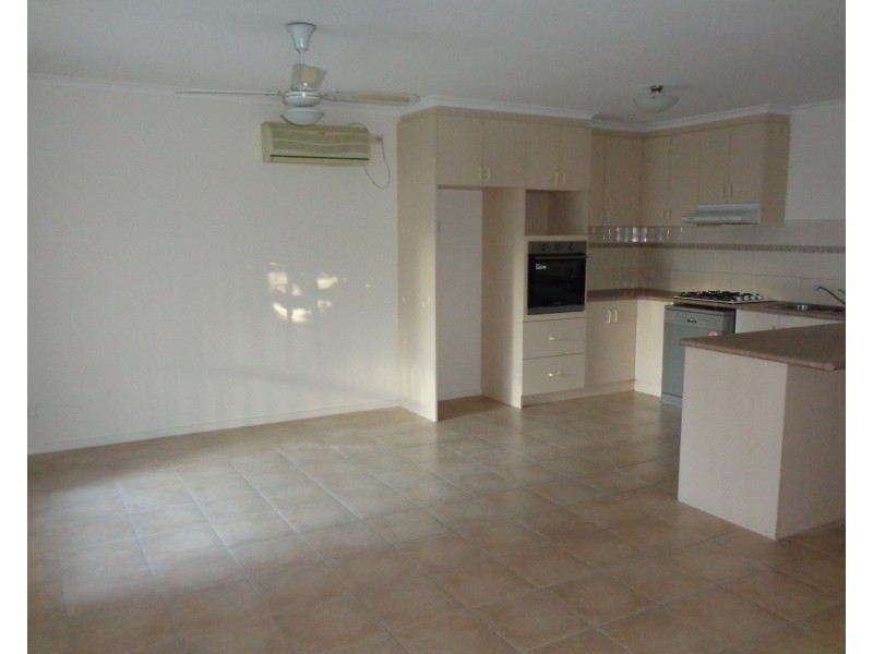 30A Myrtle Grove, Altona VIC 3018
