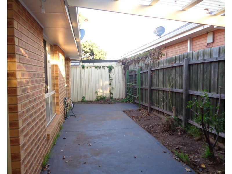 30A Myrtle Grove, Altona VIC 3018