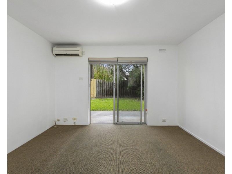 1/3 Robin Street, Altona VIC 3018