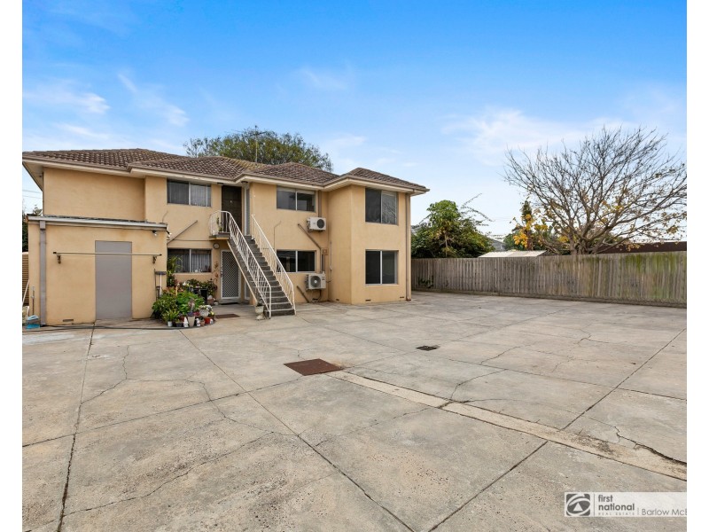 3/1 James Avenue, Seaholme VIC 3018