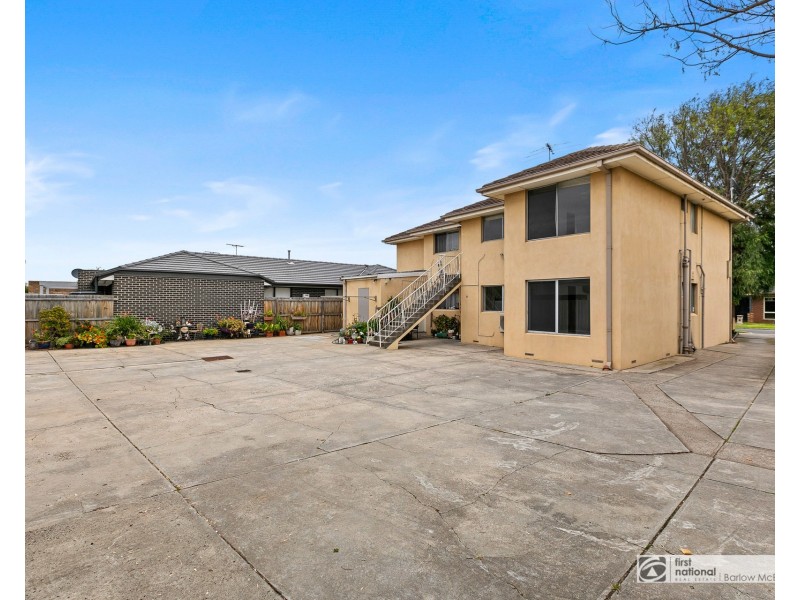 3/1 James Avenue, Seaholme VIC 3018