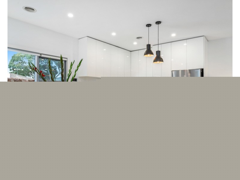 2/19 Linnet Street, Altona VIC 3018