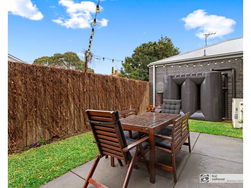 2/19 Linnet Street, Altona VIC 3018