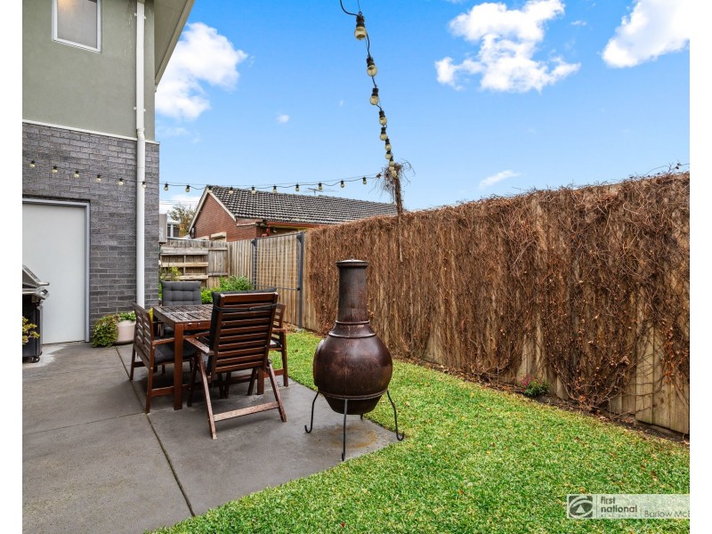 2/19 Linnet Street, Altona VIC 3018