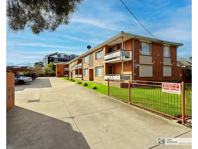 10/83 Railway Street North, Altona VIC 3018