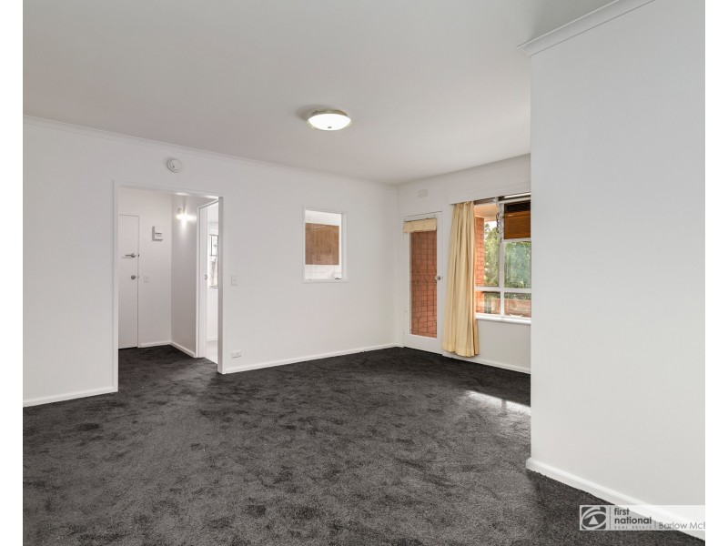 10/83 Railway Street North, Altona VIC 3018