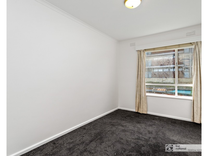 10/83 Railway Street North, Altona VIC 3018