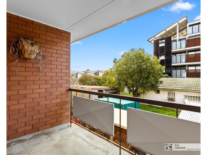 10/83 Railway Street North, Altona VIC 3018