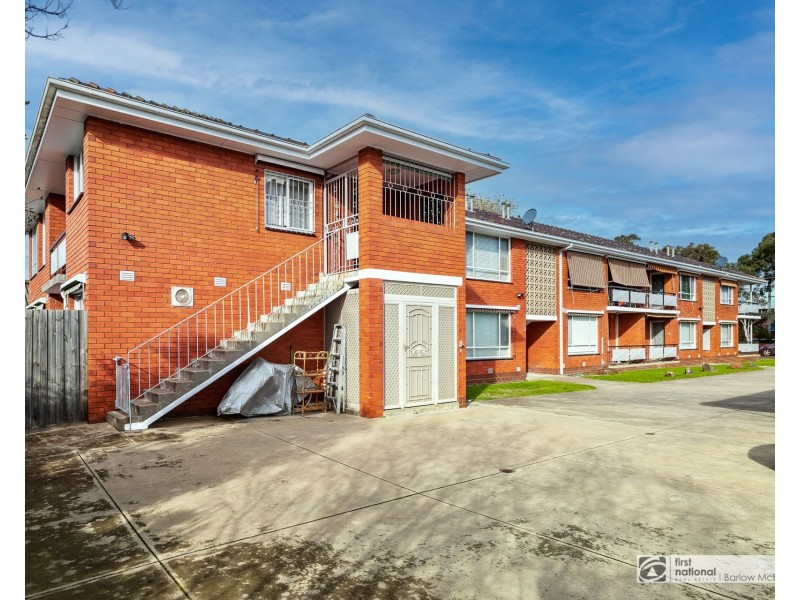 10/83 Railway Street North, Altona VIC 3018