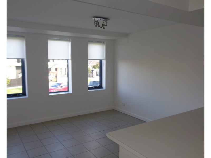 4/163 Queen Street, Altona VIC 3018