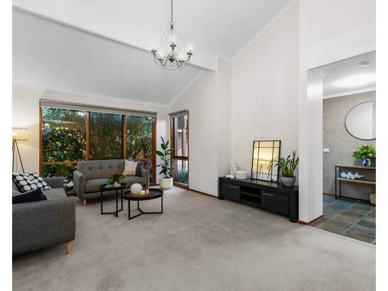 6 Pringle Place, Altona Meadows VIC 3028