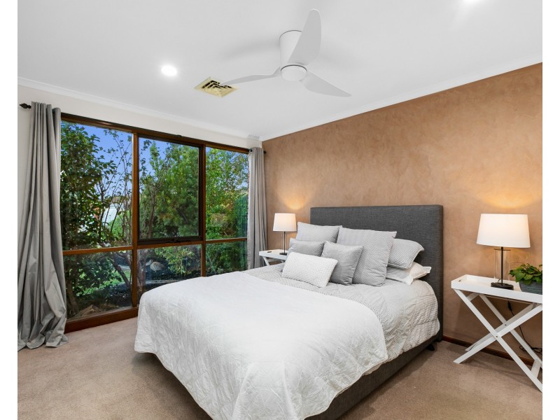 6 Pringle Place, Altona Meadows VIC 3028