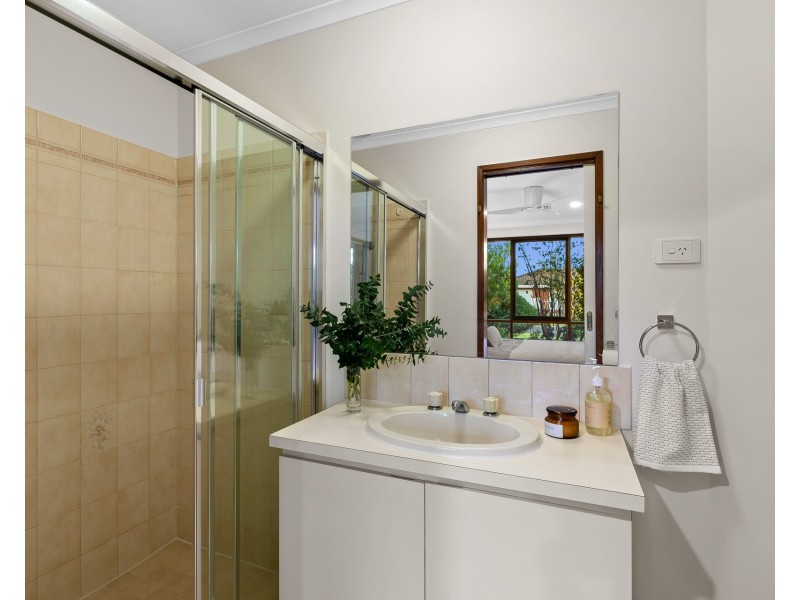 6 Pringle Place, Altona Meadows VIC 3028
