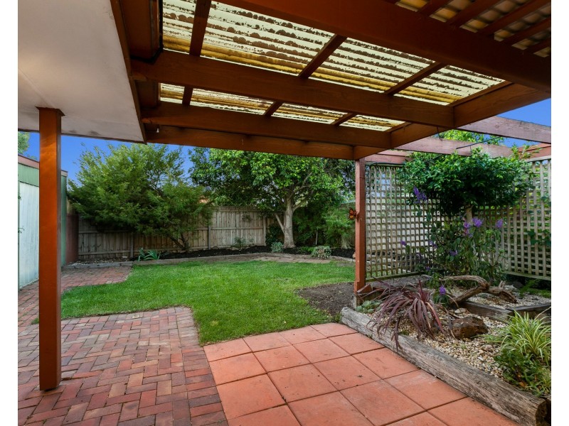 6 Pringle Place, Altona Meadows VIC 3028