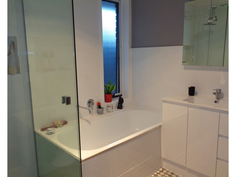 1/55 Tatman Drive, Altona Meadows VIC 3028