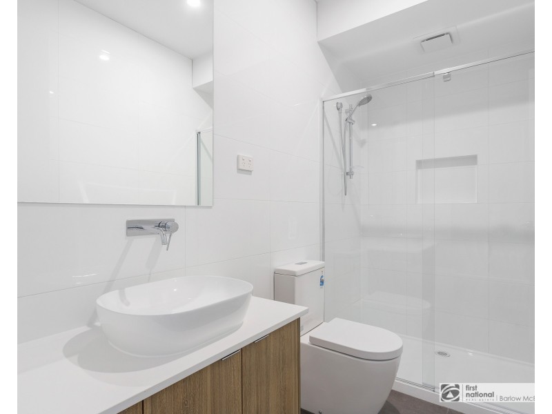 2/49 Bent Street, Altona VIC 3018