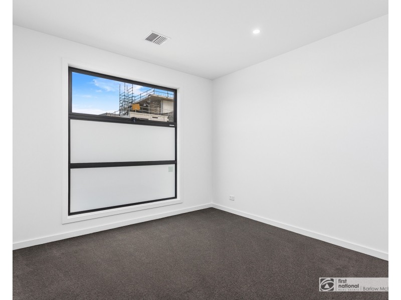 2/49 Bent Street, Altona VIC 3018