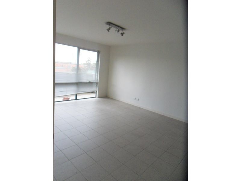 8/163 Queen Street, Altona VIC 3018