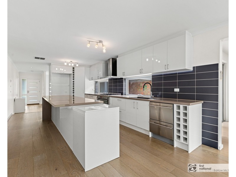 13 Investigator Grove, Altona Meadows VIC 3028