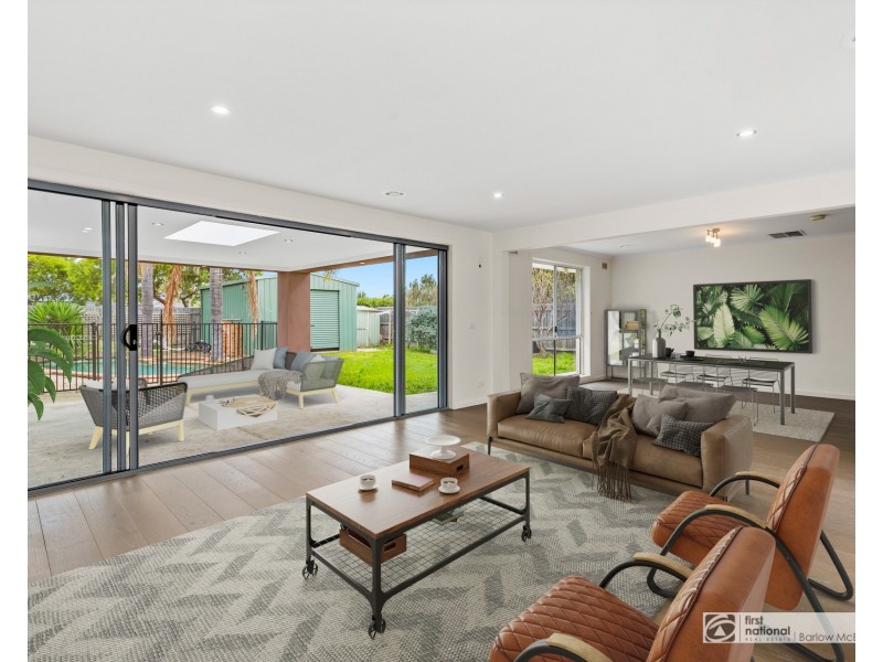 13 Investigator Grove, Altona Meadows VIC 3028