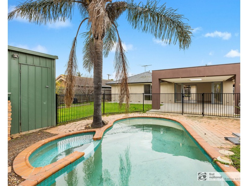 13 Investigator Grove, Altona Meadows VIC 3028
