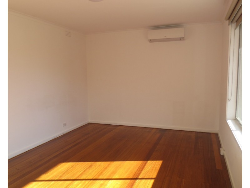 4/88 Kernot Street, South Kingsville VIC 3015