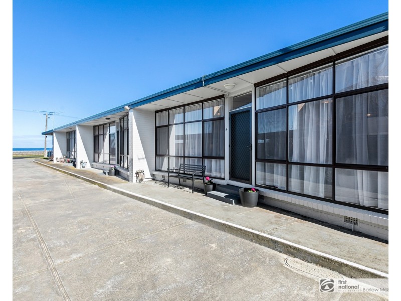 4/239 Esplanade, Altona VIC 3018
