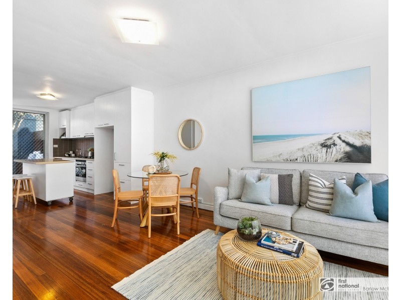 4/239 Esplanade, Altona VIC 3018