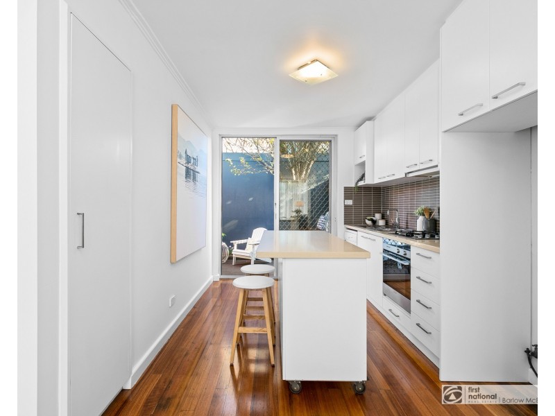 4/239 Esplanade, Altona VIC 3018