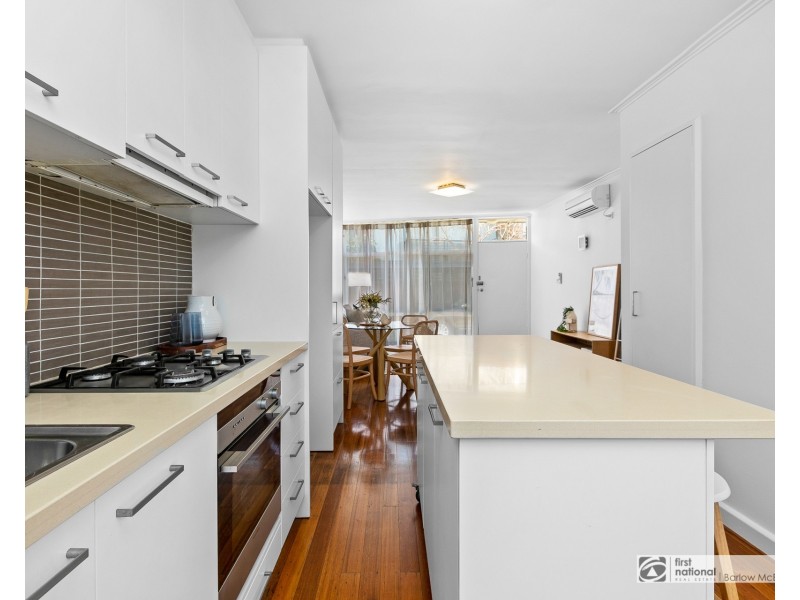 4/239 Esplanade, Altona VIC 3018