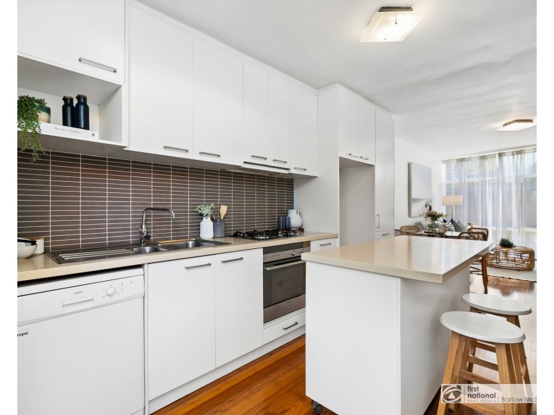 4/239 Esplanade, Altona VIC 3018