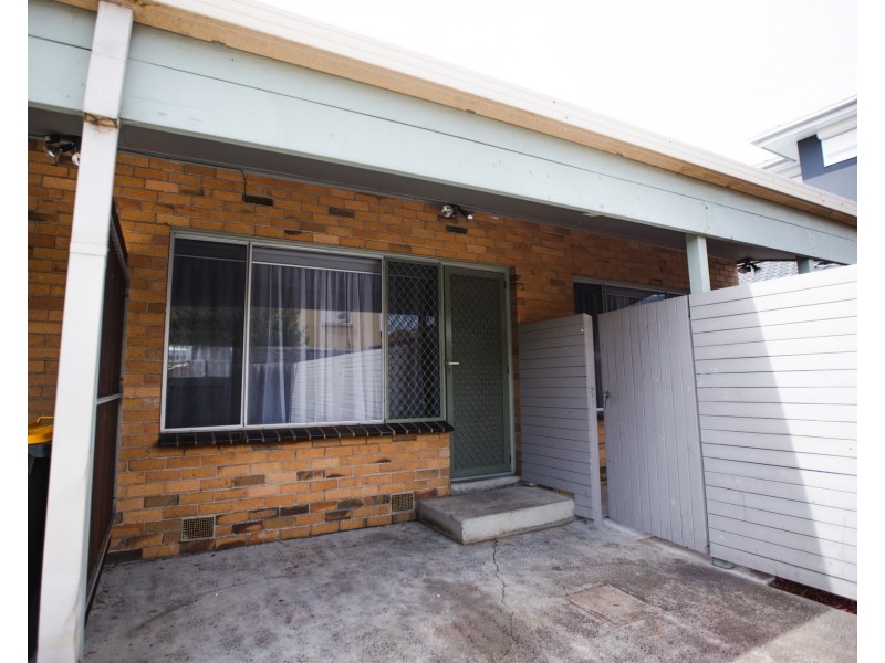 5/8 Romawi Street, Altona VIC 3018