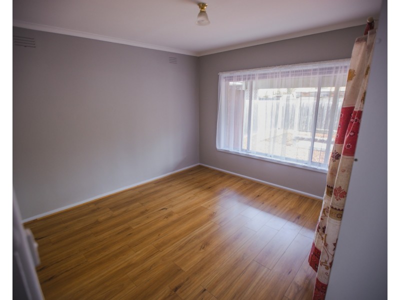 5/8 Romawi Street, Altona VIC 3018