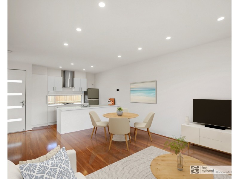 2/4 Robin Street, Altona VIC 3018