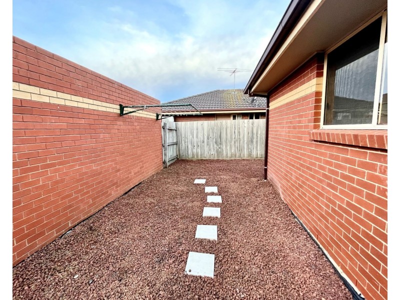 1/59 Nelson Avenue, Altona Meadows VIC 3028