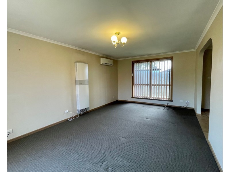 2/12 Delahunty Court, Altona Meadows VIC 3028