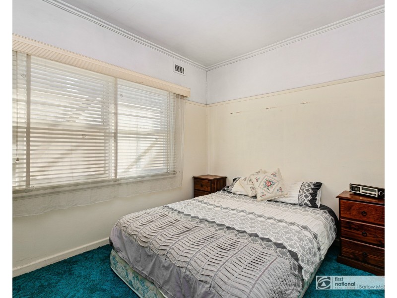 18 Primula Avenue, Brooklyn VIC 3012