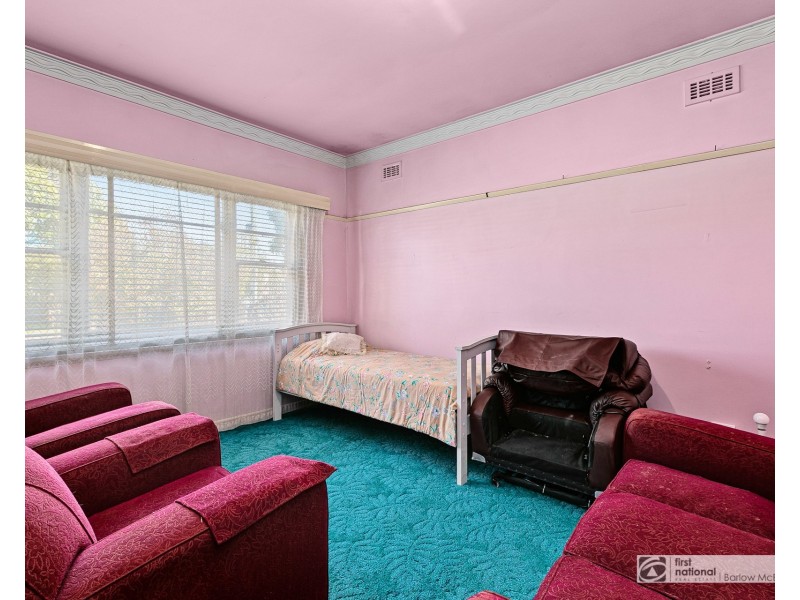 18 Primula Avenue, Brooklyn VIC 3012