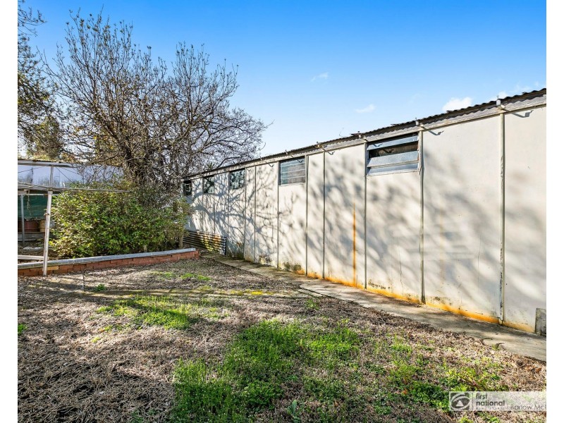 18 Primula Avenue, Brooklyn VIC 3012